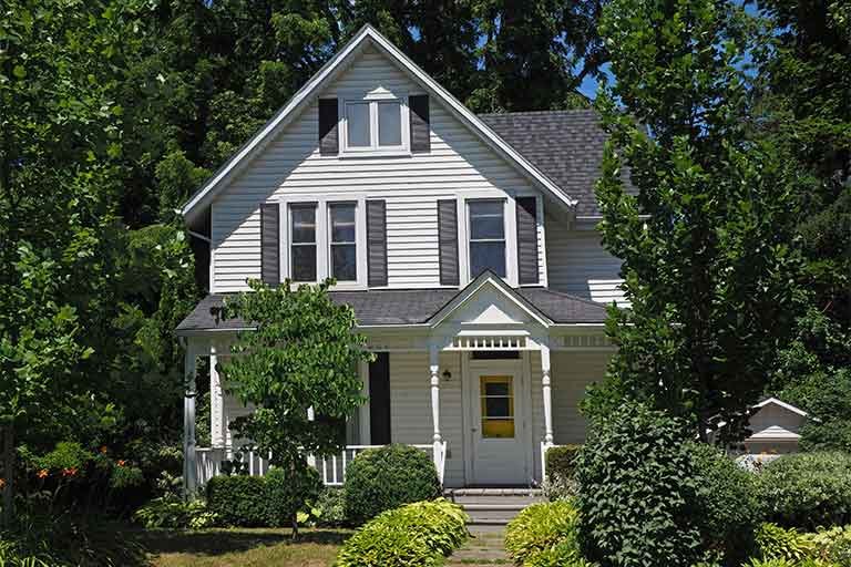 house in Worcester County being prepped for estate cleanout services from Garbage Gurus