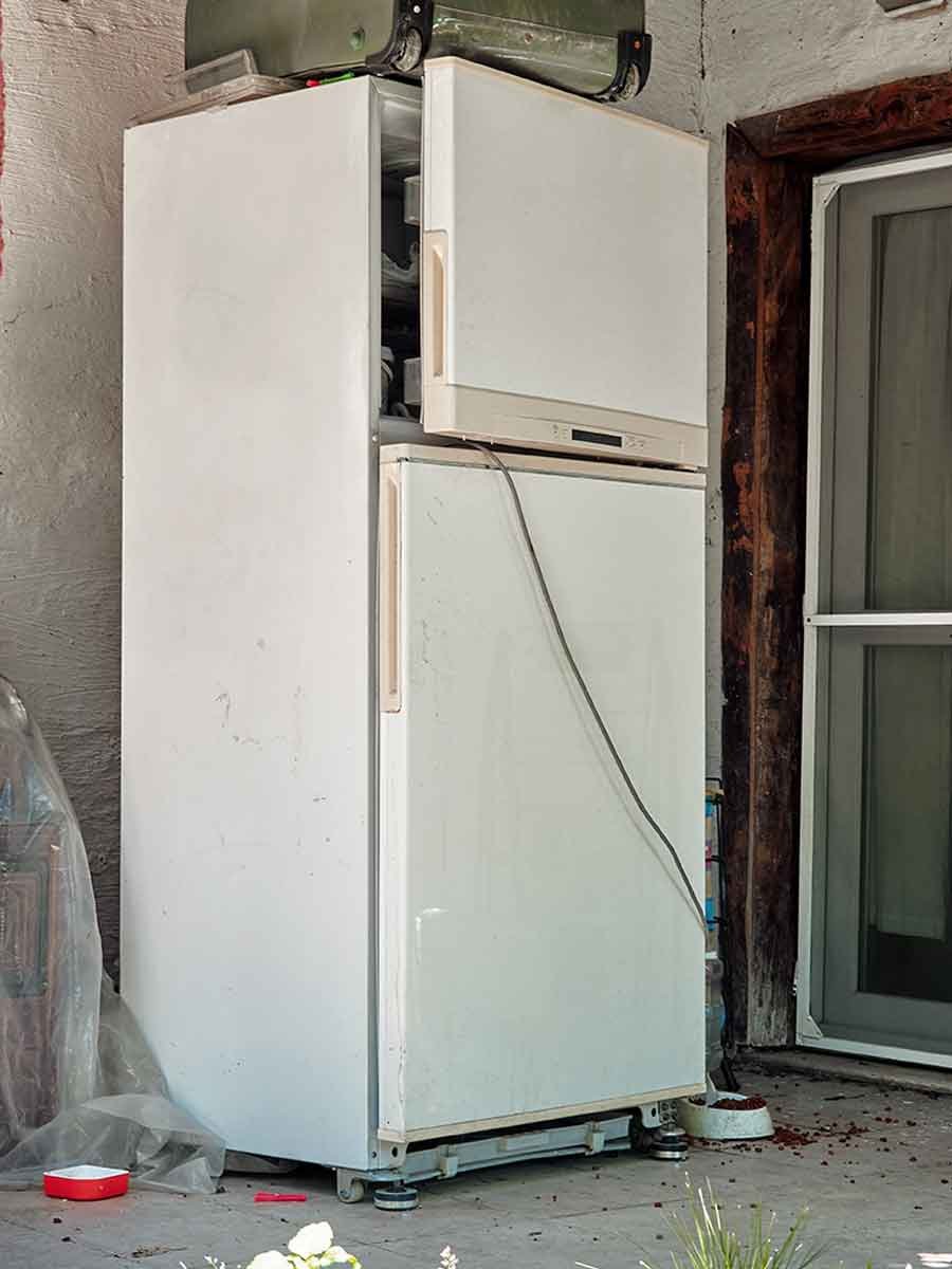 refrigerator disposal service